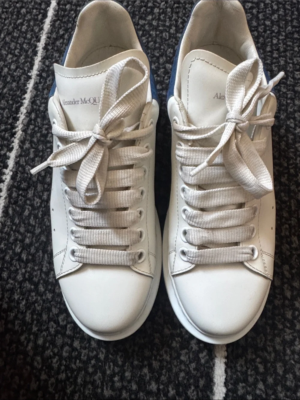 Alexander McQueen White Leather Platform Sneakers with Navy Heel Tab